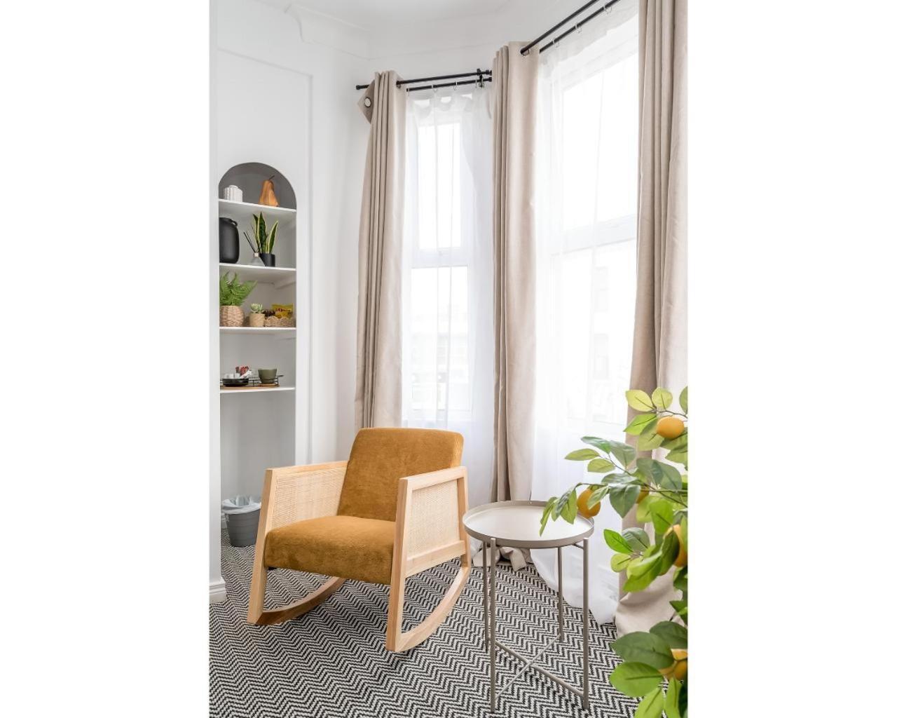 Wellesley Guest 4*